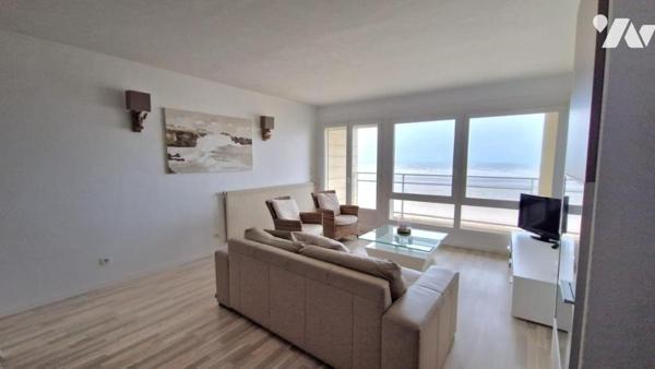 Appartement 70 m² dernier étage vue mer