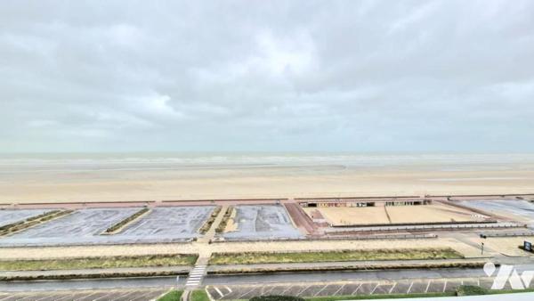 Appartement 70 m² dernier étage vue mer