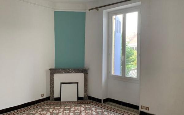 Maison à louer    7 pièces • 140,22 m2 Nîmes