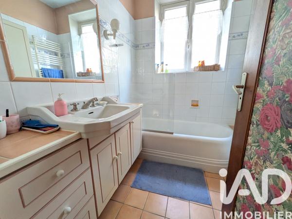 Maison à vendre 8 pièces 196 m² Vif