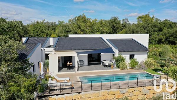 Maison à vendre 7 pièces 175 m² Flassans-sur-Issole