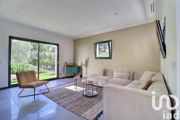 Maison à vendre 7 pièces 175 m² Flassans-sur-Issole