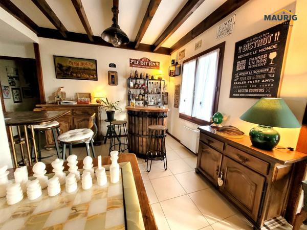 MAISON DE PLAIN-PIED - 3 CHAMBRES + GITES PROCHE DE LA REOLE