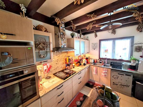 MAISON DE PLAIN-PIED - 3 CHAMBRES + GITES PROCHE DE LA REOLE