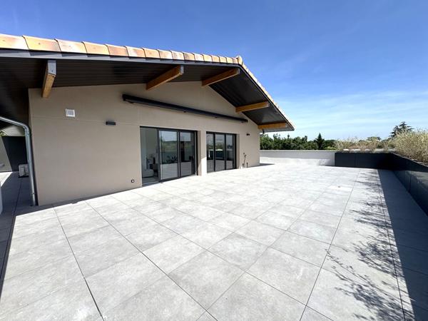 Appartement 5 pièces de 126m² + 150m² de Terrasse + 2 Parkings sous-sol ! Cote Pavée