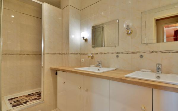 Maison à vendre    5 pièces •  Esbly