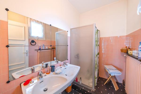 Propriété familiale de charme au coeur du quartier prisé de Taisey à Saint-Rémy