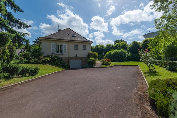 Propriété familiale de charme au coeur du quartier prisé de Taisey à Saint-Rémy