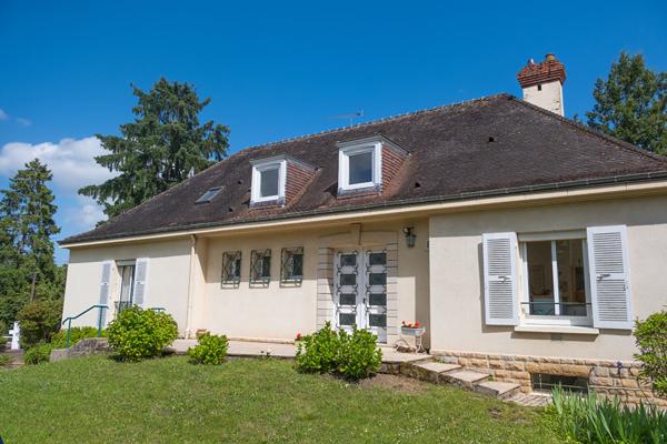 Propriété familiale de charme au coeur du quartier prisé de Taisey à Saint-Rémy