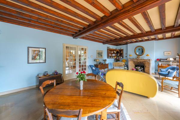 Propriété familiale de charme au coeur du quartier prisé de Taisey à Saint-Rémy