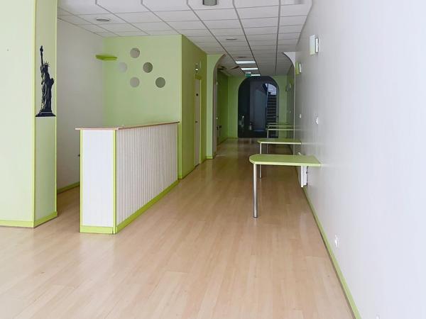 A vendre MURS sur les quais à proximité du grand Théâtre