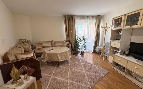 Appartement à vendre    3 pièces • 61,55 m2 Bobigny