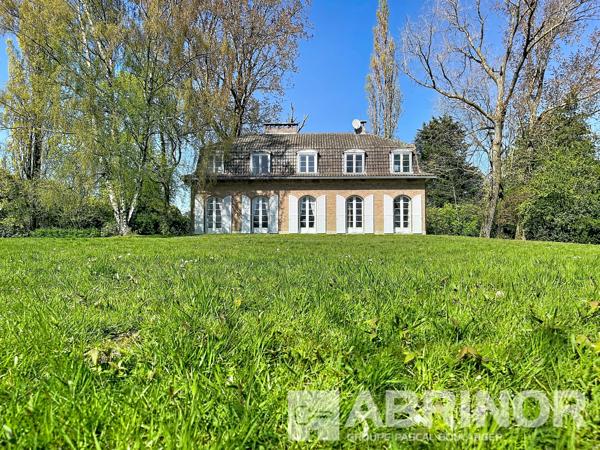 Sur la Montagne de WERVICQ-SUD, maison individuelle de 188 m² hab. à moderniser sur un terrain de 3 900 m² - 4 chambres dont 2 avec salle de bains - 2 bureaux - Calme et verdure WERVICQ SUD