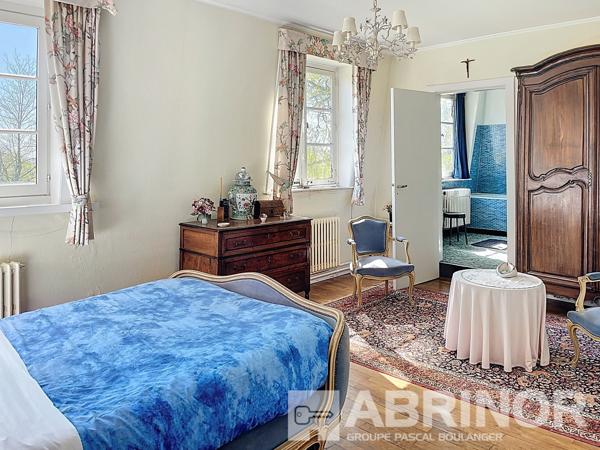 Sur la Montagne de WERVICQ-SUD, maison individuelle de 188 m² hab. à moderniser sur un terrain de 3 900 m² - 4 chambres dont 2 avec salle de bains - 2 bureaux - Calme et verdure WERVICQ SUD