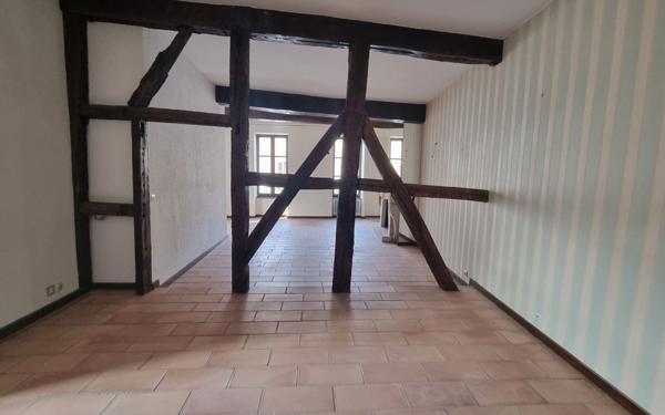 Appartement à vendre    7 pièces • 154 m2 Châtillon-sur-Chalaronne