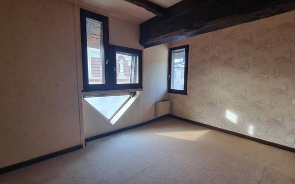 Appartement à vendre    7 pièces • 154 m2 Châtillon-sur-Chalaronne