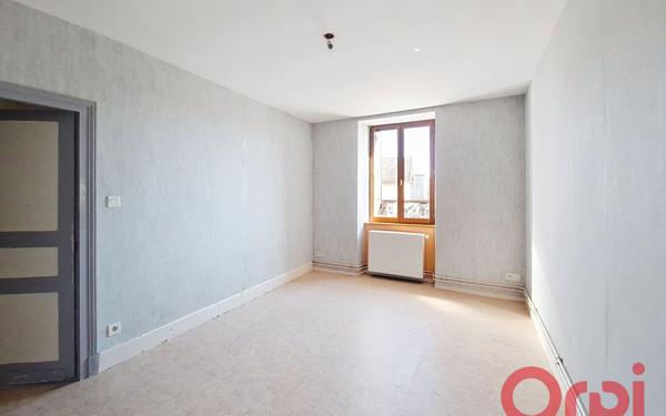 Maison à vendre    7 pièces •  Huriel