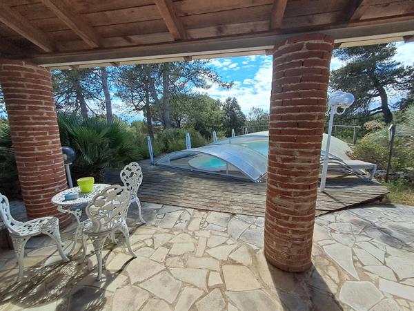 Maison éco-performante de 190 m² sur 1,5 hectare avec piscine