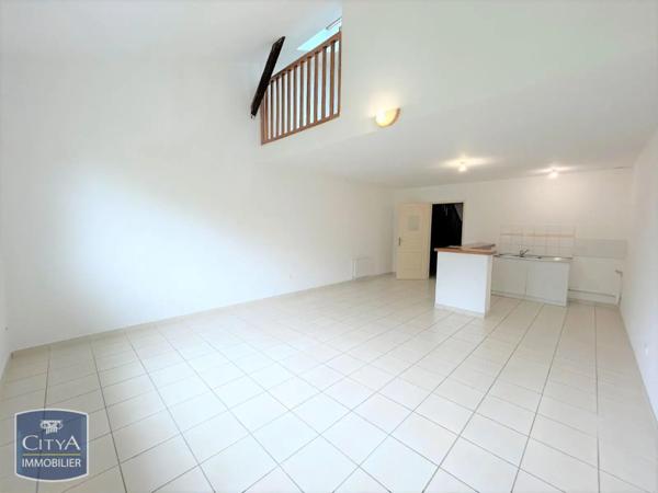 Appartement à louer 3 pièces 91.5m²