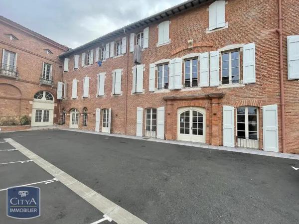 Appartement à louer 3 pièces 73.86m² Albi (81000)