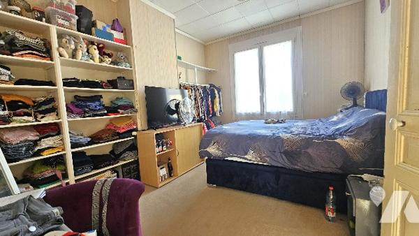 Maison T5 avec cour, garage et sous-sol à CHAUNY (02) Centre-Ville