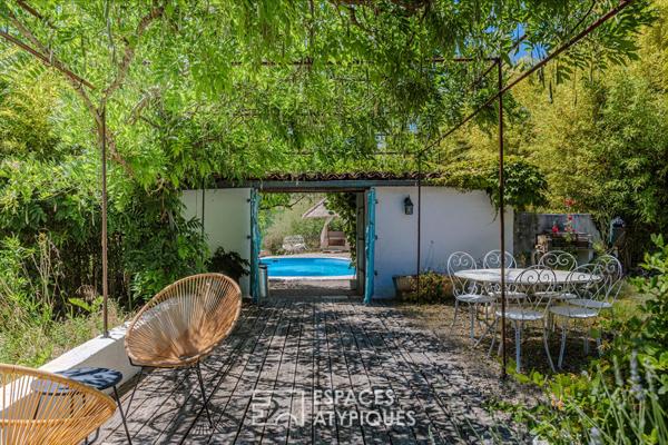 Maison gersoise de caractère avec gîtes et piscines