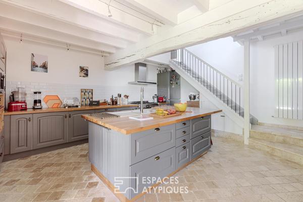 Maison gersoise de caractère avec gîtes et piscines