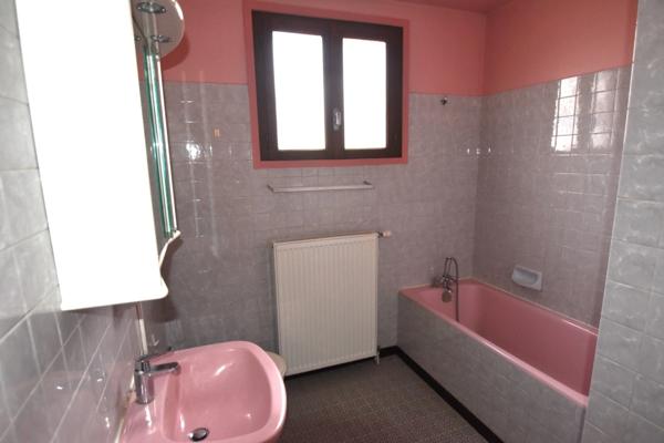 CHAUFFAILLES (71) - maison 5 piéces - 139 m2 - terrain 560m²