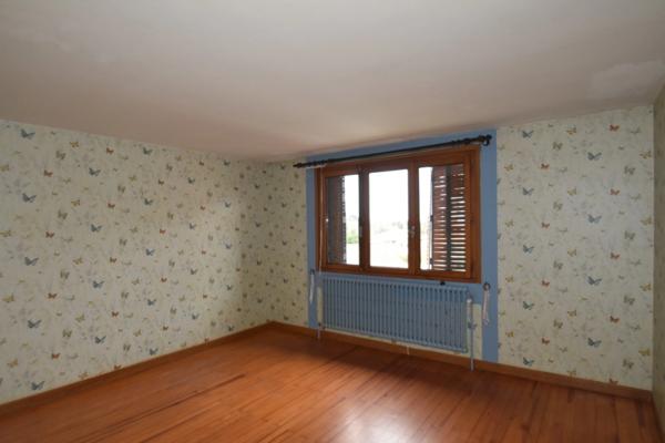 CHAUFFAILLES (71) - maison 5 piéces - 139 m2 - terrain 560m²