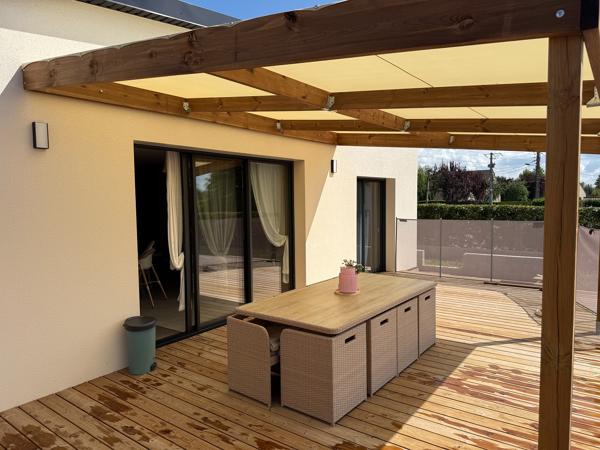 PAVILLON DE TRES BON STANDING DE PLAIN-PIED AVEC PISCINE A VENDRE 3 MINUTES D'ALENCON , Alencon PAVILLON DE TRES BON STANDING DE PLAIN-PIED AVEC PISCINE A VENDRE 3 MINUTES D'ALENCON , Alencon