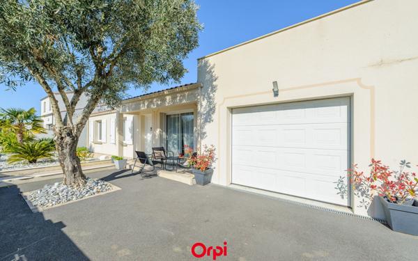 Maison à vendre    5 pièces •  Saint-Vivien