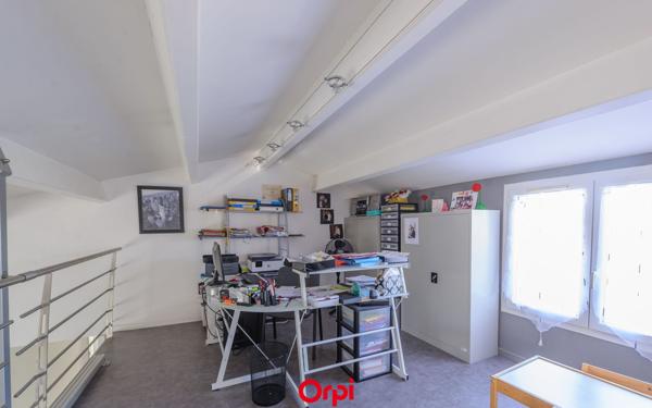 Maison à vendre    5 pièces •  Saint-Vivien