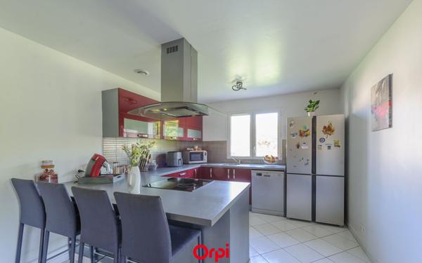 Maison à vendre    5 pièces •  Saint-Vivien