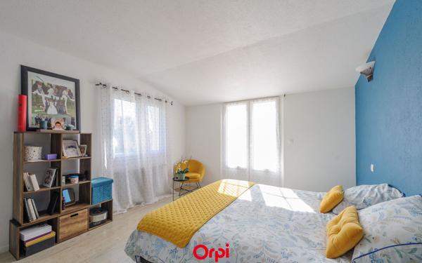 Maison à vendre    5 pièces •  Saint-Vivien