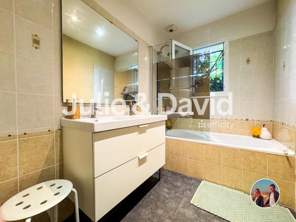 Maison
         4 pièces
        - 109 m² Exclusivité