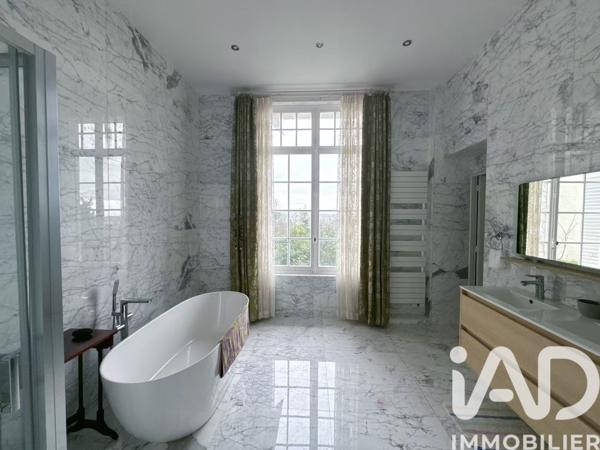 Maison à vendre 11 pièces 413 m² Louveciennes