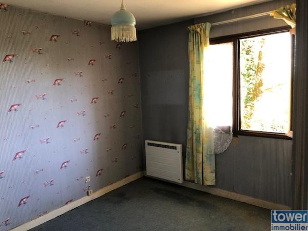 Maison
                                                                                                                                                                                                                                                                                                                        6 pièce(s)                                                                                                                                                                                                          4 chambre(s)                                                                                                                                                                                                          98  m²