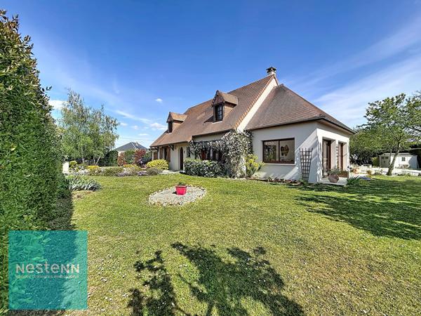 Maison traditionnelle 7 pièces avec piscine à vendre à Azay-sur-Cher