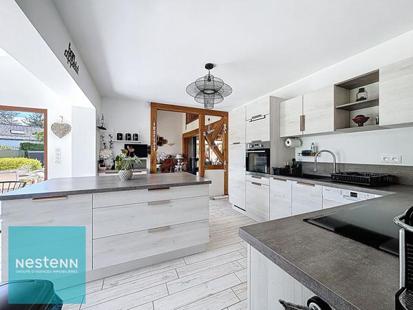 Maison traditionnelle 7 pièces avec piscine à vendre à Azay-sur-Cher