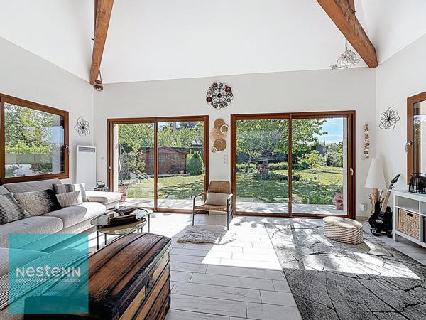 Maison traditionnelle 7 pièces avec piscine à vendre à Azay-sur-Cher