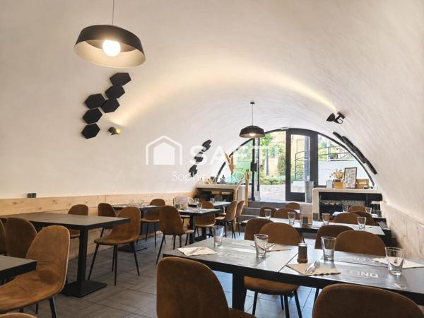 Restaurant réputé, avec fort potentiel !!