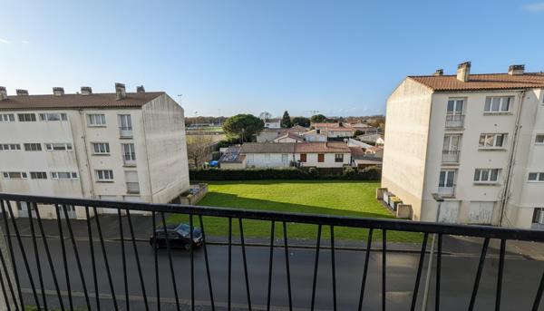 Appartement 4 pièces à vendre Tonnay Charente - 17430 / Réf: 3346