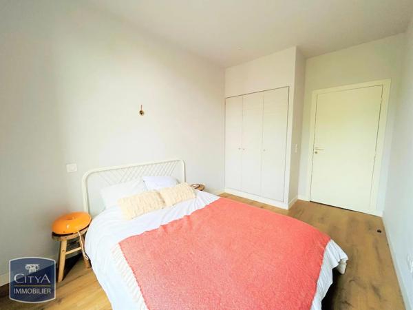 Appartement à louer 2 pièces 50.16m² Toulon (83000)