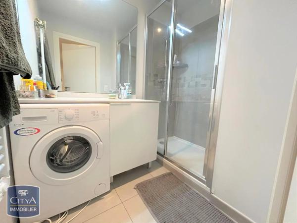 Appartement à louer 2 pièces 50.16m² Toulon (83000)