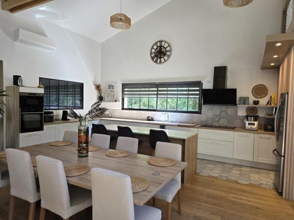 Maison à vendre |  Le Pian-Médoc |  8 pièces | 192 m²