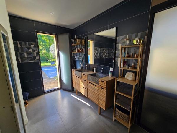 Maison à vendre |  Le Pian-Médoc |  8 pièces | 192 m²