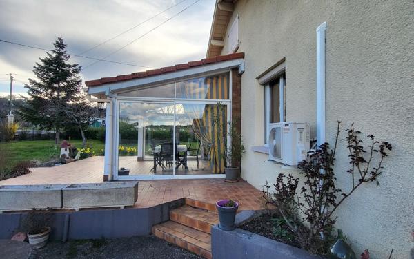 Maison à vendre    5 pièces •  Puygouzon