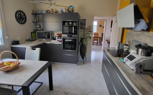 Maison à vendre    5 pièces •  Puygouzon