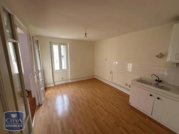 Appartement à louer 3 pièces 72.12m² Bourg-en-Bresse (01000)