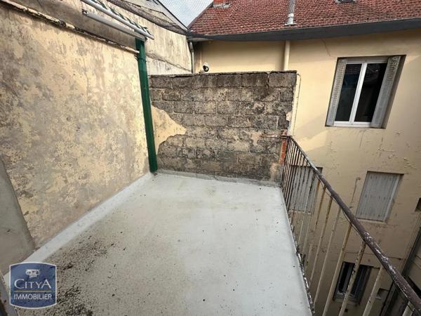 Appartement à louer 3 pièces 72.12m² Bourg-en-Bresse (01000)